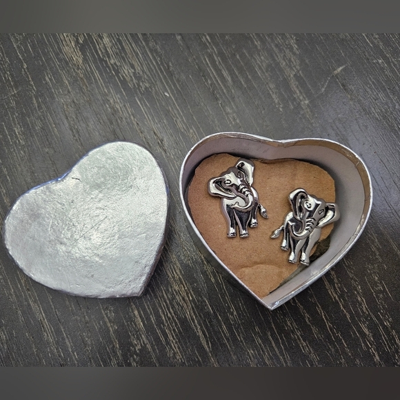 Silver Elephant Brooch Set - Picture 4 of 4